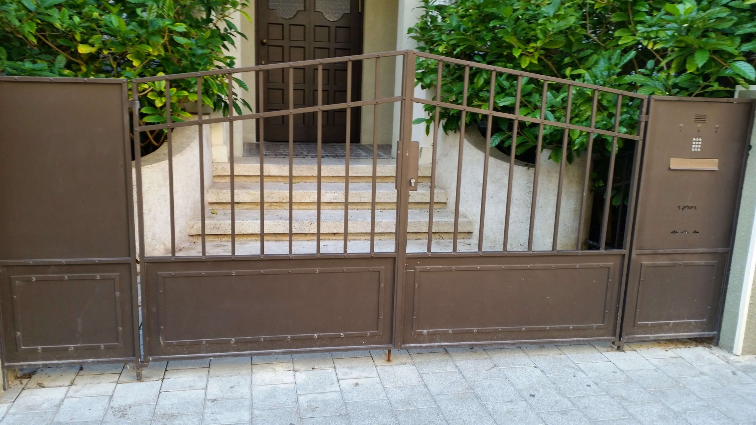 התקנת גדרות מעוצבים